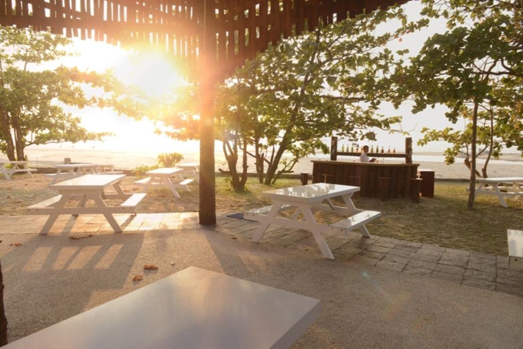 Ocean Front Campgrounds Ngwesaung Bagian luar foto