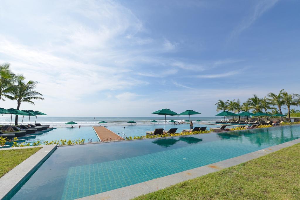Ocean Front Campgrounds Ngwesaung Bagian luar foto
